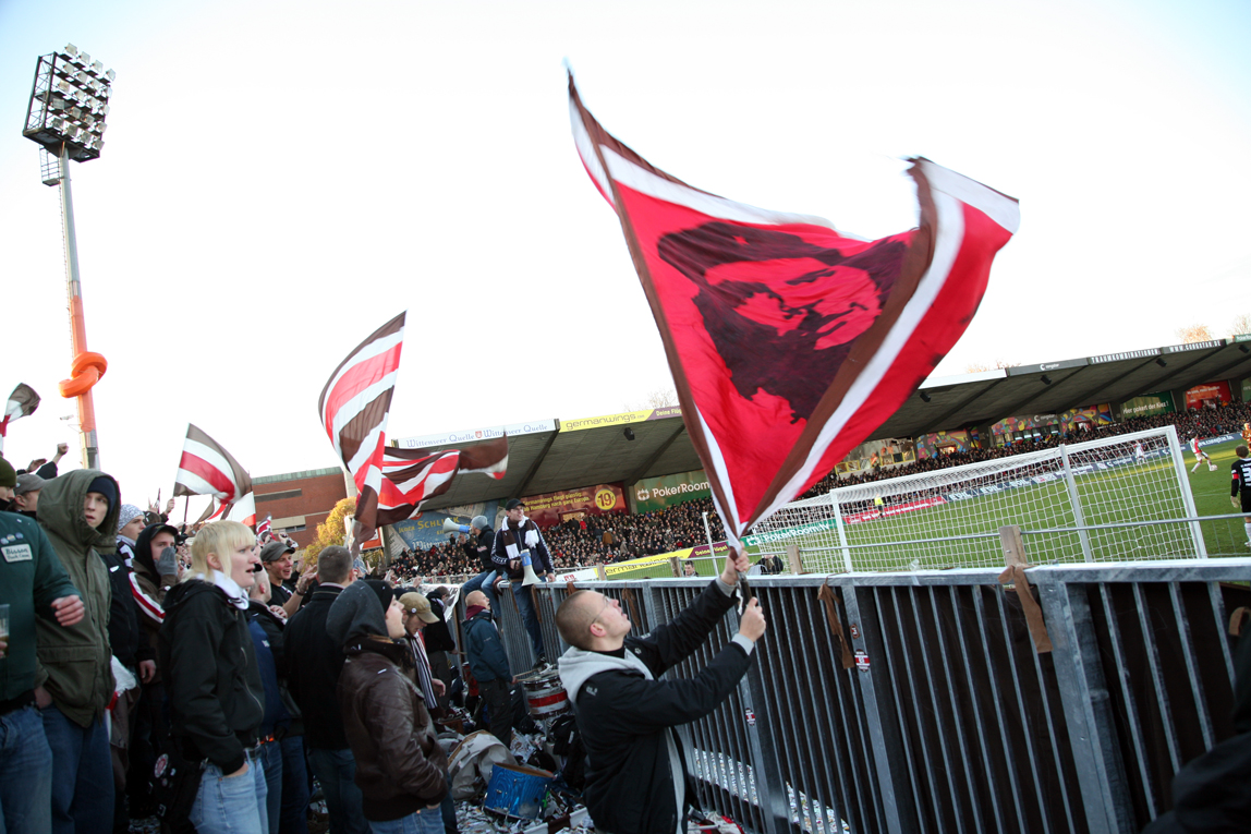 St Pauli FC Fans / Hamburg / che
