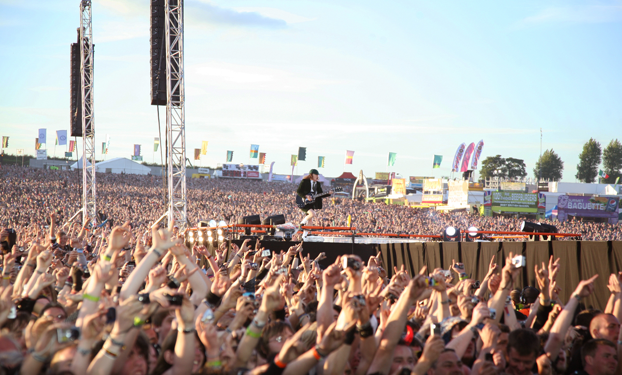 MUSIC / IAN DEWSBURY PHOTOGRAPHY / PICTUREBAT.COM